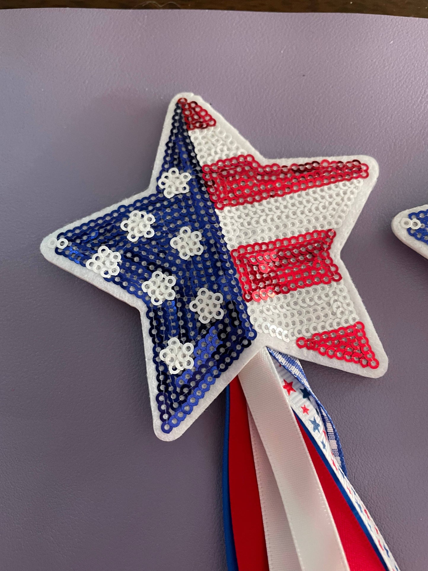 PATRIOTIC RIBBON WAND || RED