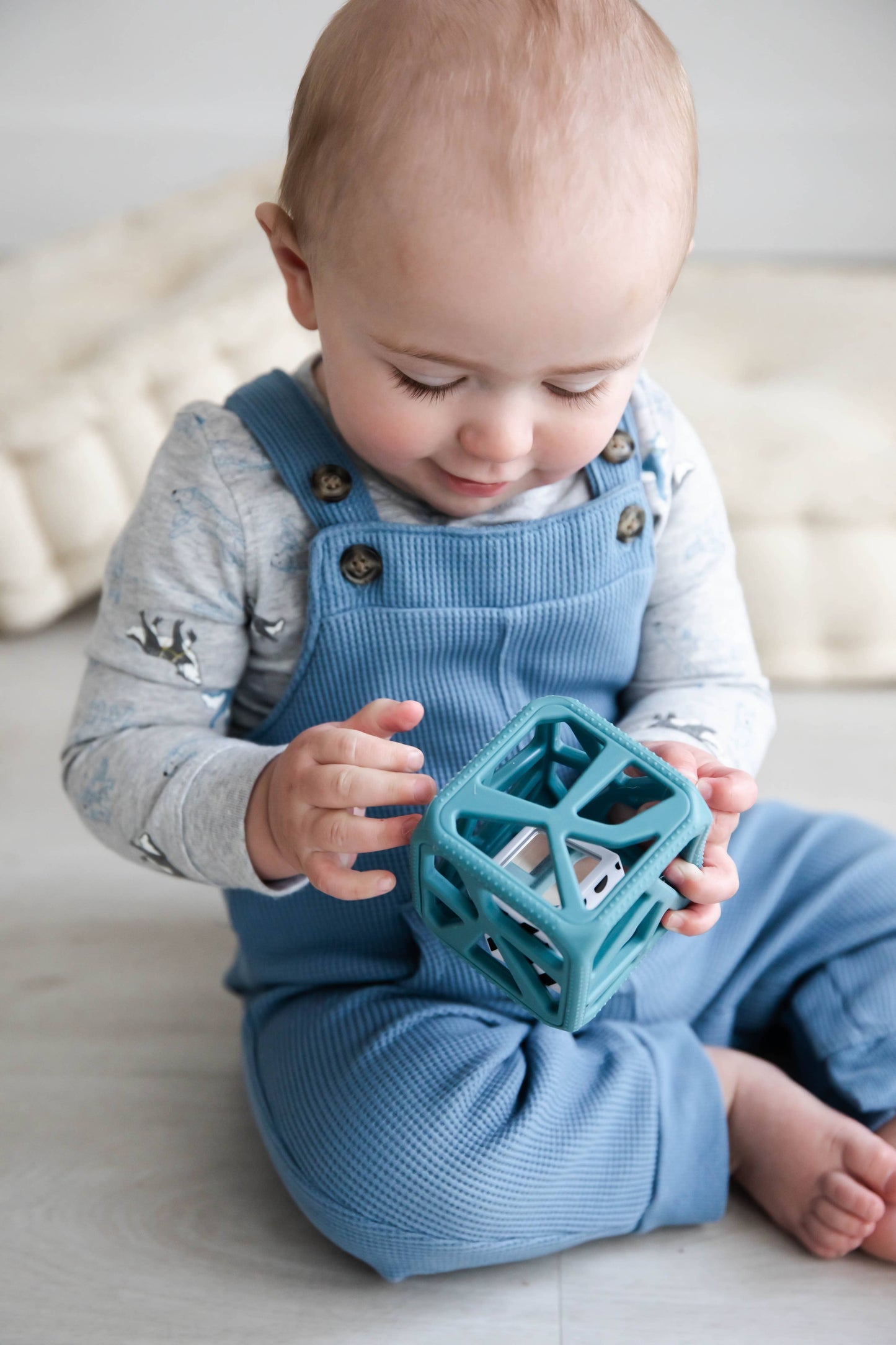 CHEW CUBE || SILICONE TEETHER RATTLE || BLUE