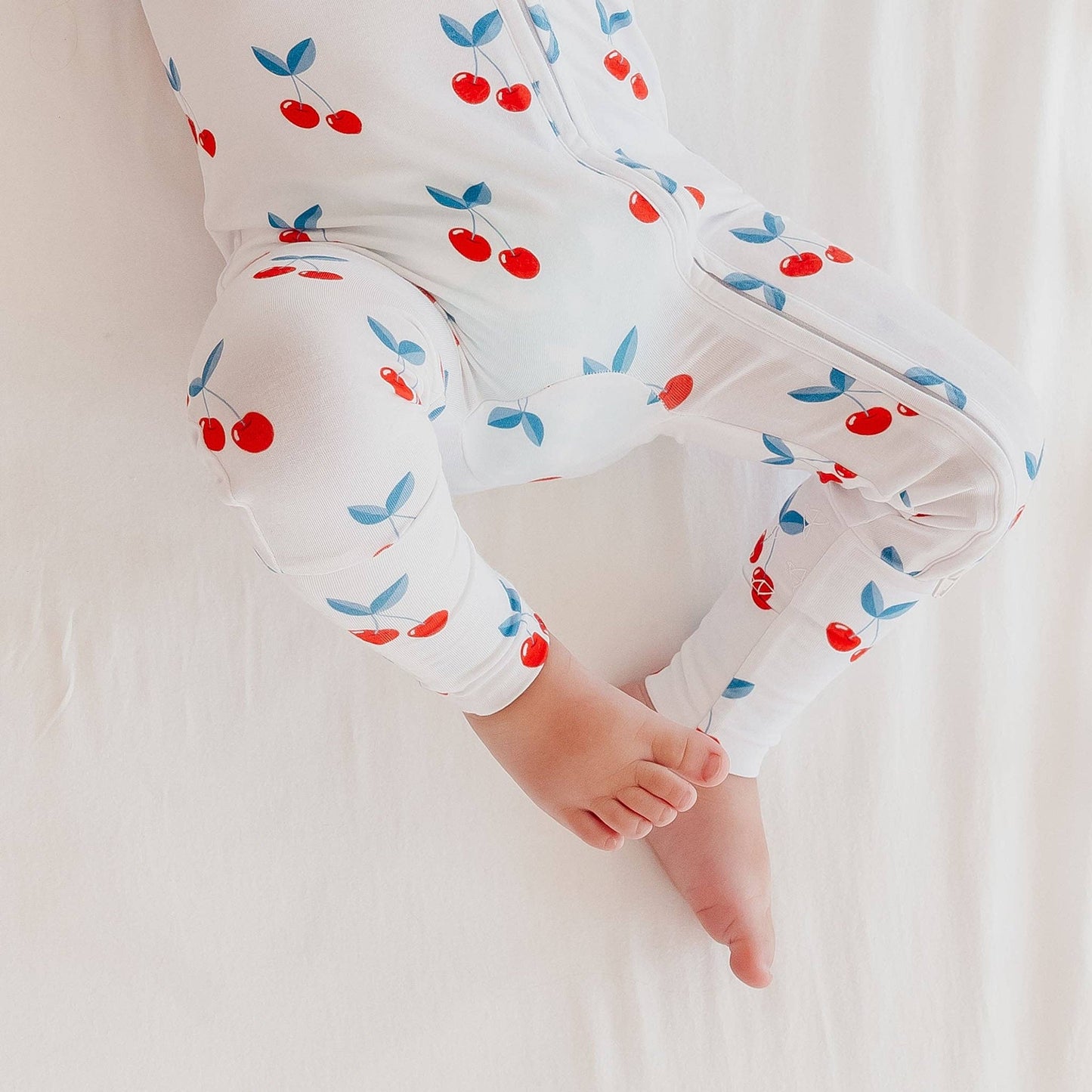 BAMBOO CONVERTIBLE ZIP-UP PAJAMA || TALIA
