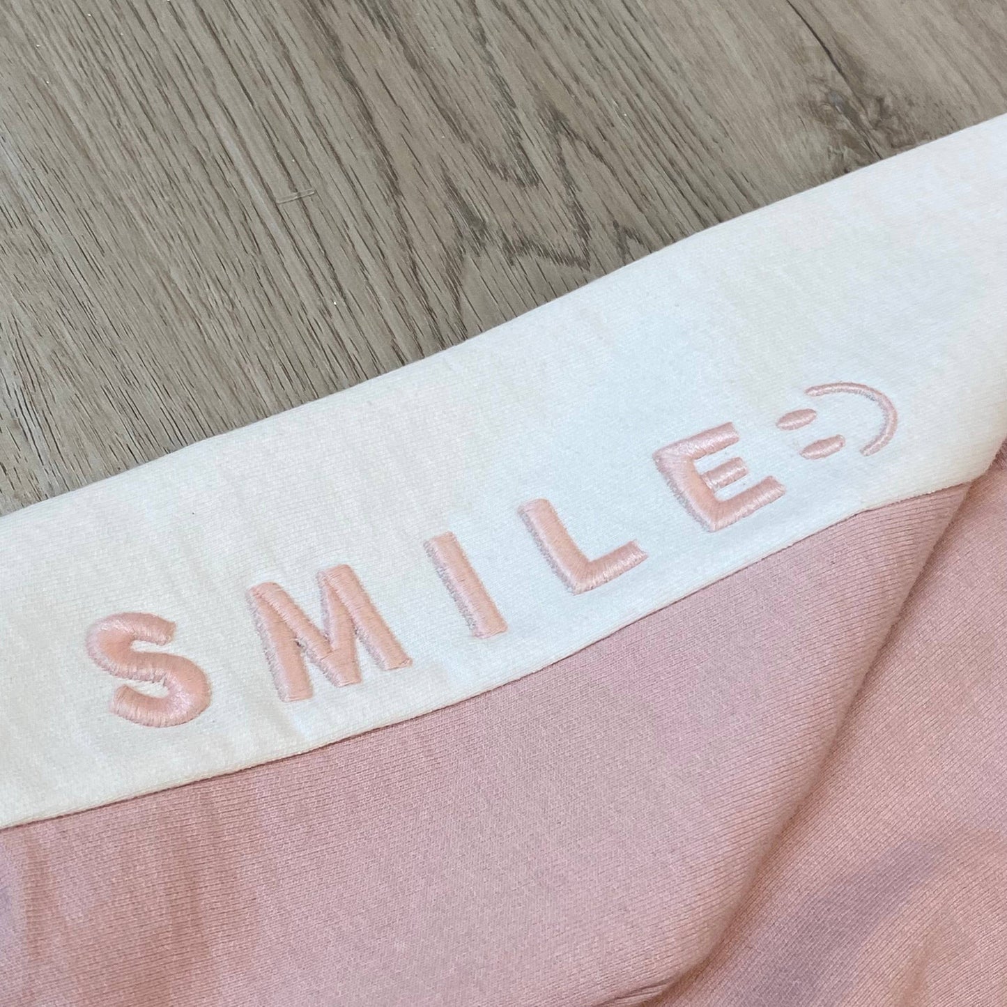 SMILE COLOR BLOCKED SWEATSHIRT