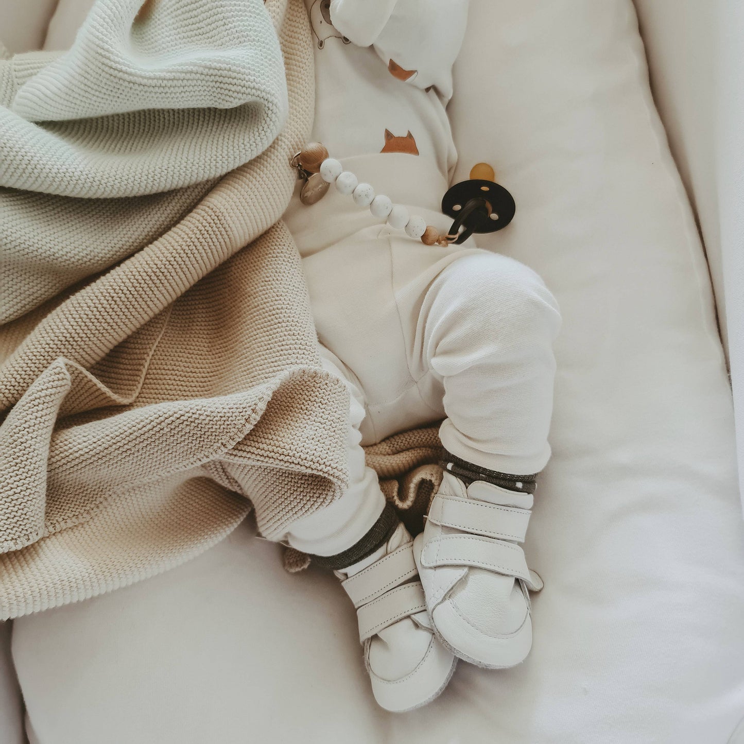 WONDER || BABY SHOES SNEAKER SLIPPER GIFT