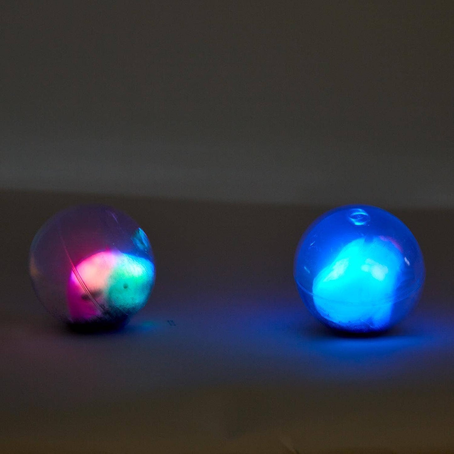 LED SHARK BOUNCING BALL