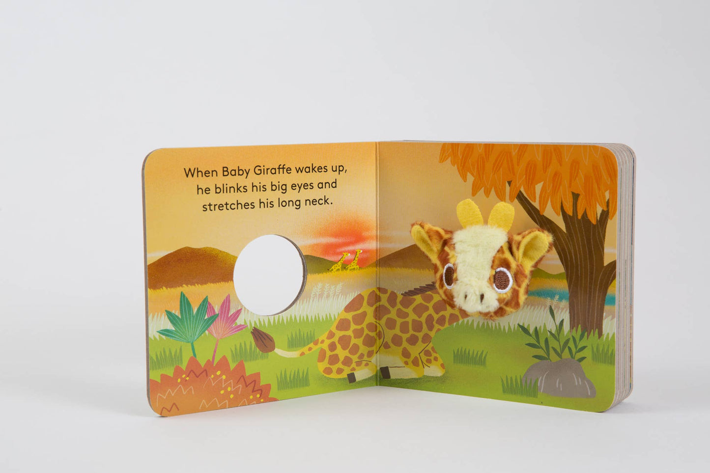 FINGER PUPPET BOOK || BABY GIRAFFE