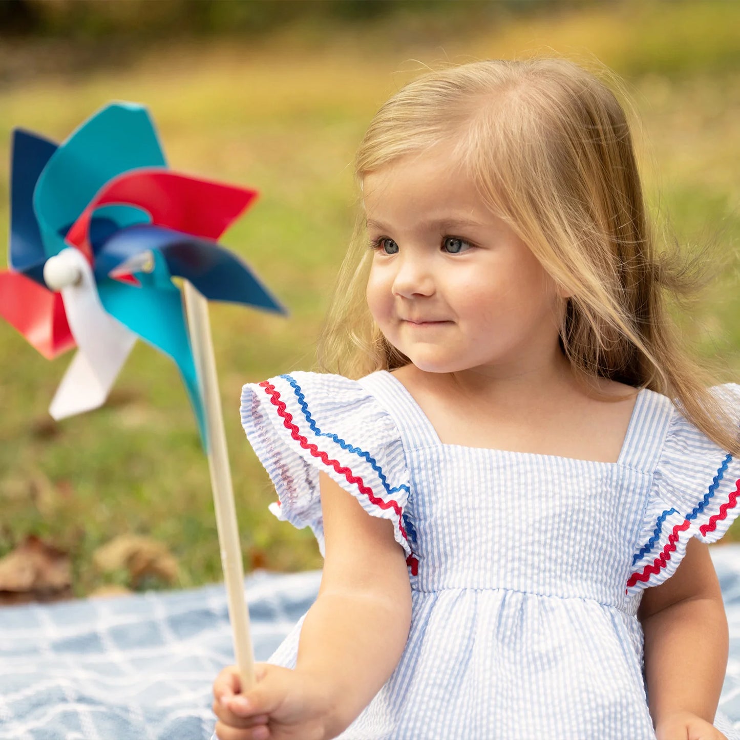 SEERSUCKER STRIPE MAGNETIC DRESS