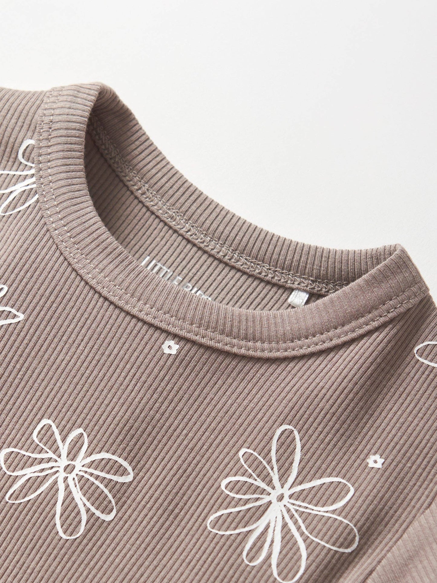 FLORAL RIBBED LETTUCE TRIM TEE