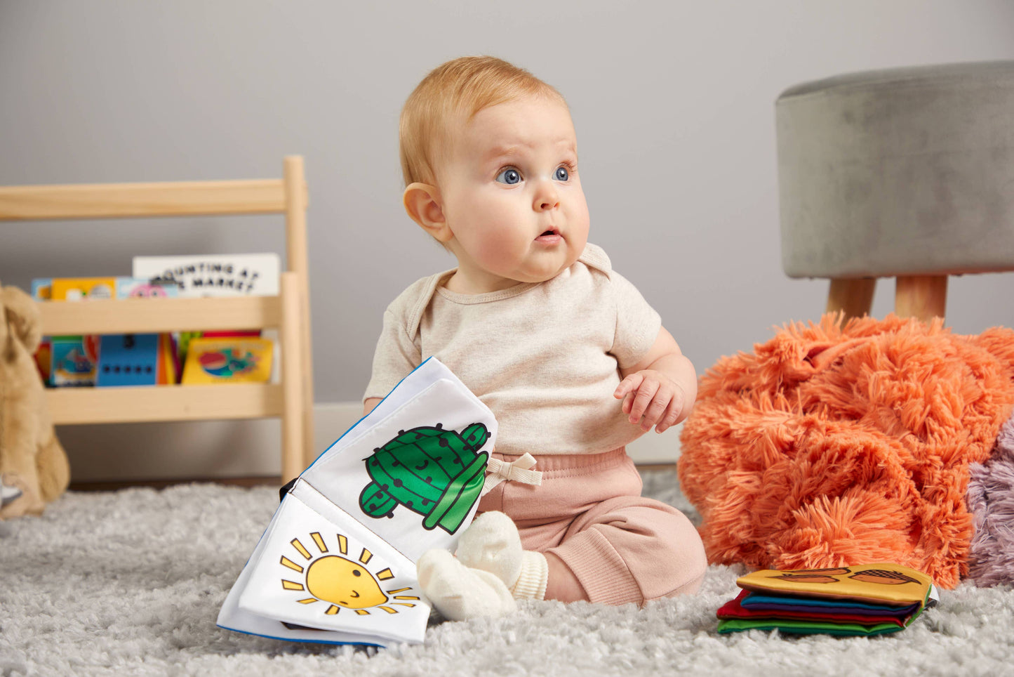 RAINBOW WORLD CRINKLE FABRIC STROLLER BOOK