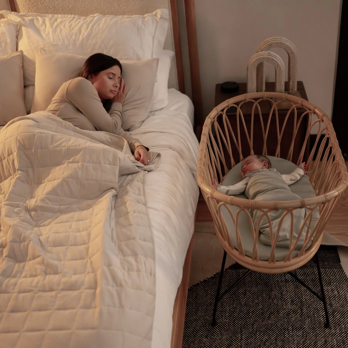 SLEEP BAG SWADDLER IN SAGE 1.0